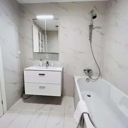 Comfort Zone Studio In Central-stefan Cel Mare Διαμέρισμα